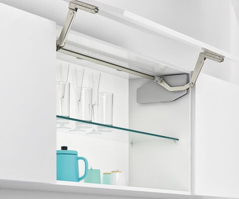 Hafele Eğimli kalkar kapak makası, Free swing push