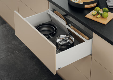 Häfele Korkuluk Blum Ambia Line - ZR7,1080U 1,080 mm 550.74.008